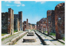 CPSM 10.5 X 15 Italie (460) POMPEI  Via Della Fortuna  Rue De La Fortune - Pompei