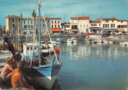 17 L ILE DE RE LA FLOTTE LE PORT - Ile De Ré