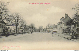 60 NOYON PLACE DE LA REPUBLIQUE - Noyon