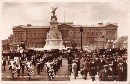 RU LONDON VICTORIA MEMORIAL - Otros & Sin Clasificación