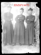 Trois Abbés à La Campagne, à Identifier - Plaque De Verre - Taille 88 X 118 Mlls - Glasdias