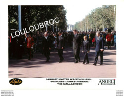 FUNERAILLES LADY DIANA SPENCER LADY DI OBSEQUES DU 06/09/1997 PHOTO DE PRESSE ANGELI 21X15CM R8 - Célébrités