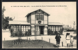 AK Paris, Exposition Foire De Paris 1917, Vue Du Stand Des Écoles Professionnelles De La Ville De Paris  - Expositions