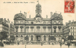 69 - Lyon - Hôtel De Ville. Façade - Animée - Correspondance - Oblitération Ronde De 1912 - CPA - Voir Scans Recto-Verso - Andere & Zonder Classificatie