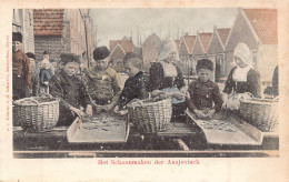 VOLENDAM (NH) Het Schoonmaken Der Ansjovisch - Uitg. J.H. Schaefer A 5 - Volendam