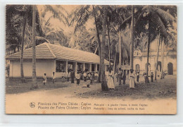 Sri Lanka - Makewita, On The Left The School, On The Right The Church - Publ. Missions Des Pères Oblats  - Sri Lanka (Ceylon)