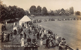 England - Berks - ETON Crowd Watching Match - Altri & Non Classificati