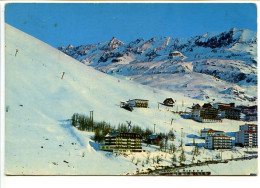 CPSM    10.5 X 15 Isère L'ALPE D'HUEZ  Centre De Vacances Du Ministère De L'Intérieur   Télésiège - Autres & Non Classés