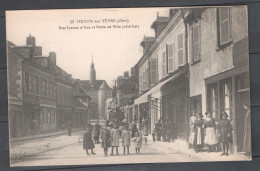 Mehun-sur-Yèvre - Cher - Rue Jeanne D'Arc Groupe D'enfants - Café - Mehun-sur-Yèvre