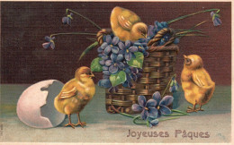 FANTAISIE  (1)  Paques   Gaufrée POUSSINS Oeuf - Easter