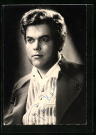 AK Opernsänger Peter Haage Im Anzug, Mit Original Autograph  - Opera