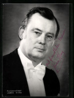 AK Opernsänger James King Im Anzug Mit Weisser Fliege, Mit Original Autograph  - Opera