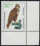 755 Jugend Greifvögel 30+15 Pf Mäusebussard ** Ecke U.r. - Unused Stamps