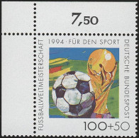 1718 Fußball 100+50 Pf ** Ecke O.l. - Unused Stamps