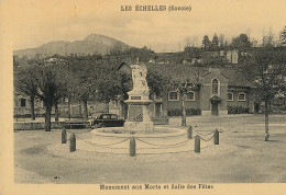 73 // LES ECHELLES    Monument Aux Morts Et La Salle Des Fêtes - Les Echelles