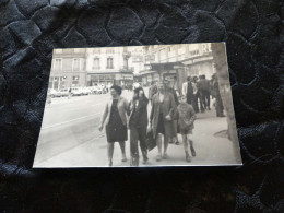 P-1095 , Photo,  Nancy, Place Maginot Et Pharmacie St Jean En Arrière Plan, 1974 - Lieux