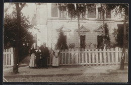 Foto-AK Berlin-Lichterfelde, Familie In Der Steinmetzstrasse 29 Um 1908  - Lichterfelde