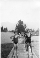 Photographie Photo Vintage Snapshot Maillot De Bain Baignade Enfant - Personnes Anonymes