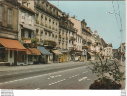 V8-68) COLMAR (HAUT RHIN) AVENUE DE LA REPUBLIQUE - ( COMMERCES - 2 SCANS ) - Colmar