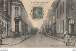 V9-89) AILLANT SUR THOLON - LA  ROUTE DE JOIGNY - ( ANIMEE -  ENFANTS - HABITANTS ) - Aillant Sur Tholon