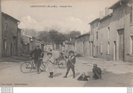 54) LENONCOURT (MEURTHE ET MOSELLE) GRANDE RUE - (  ENFANTS JOUANT A LA GUERRE  - TRICYCLE HANDICAPE -  2 SCANS)) - Autres & Non Classés