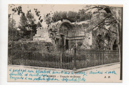 30 . NIMES . LE TEMPLE DE DIANE . - Nîmes