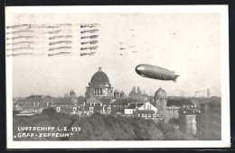 AK München, Luftschiff Graf-Zeppelin Fliegt über Die Stadt  - Zeppeline