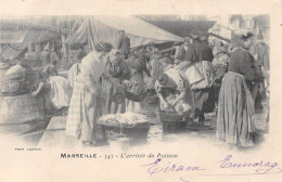 MARSEILLE (Bouches-du-Rhône) - L'arrivée Du Poisson - Précurseur Voyagé 1901 (2 Scans) - Old Port, Saint Victor, Le Panier