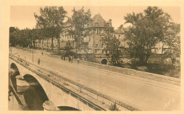 12 - VILLEFRANCHE DE ROUERGUE - PONT NEUF ET PROMENADE GUIRAUDET - Villefranche De Rouergue