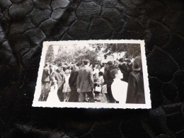 P-1122 , Photo, Migennes, Une Procession Ou Une Bénédiction, 1970 - Lieux