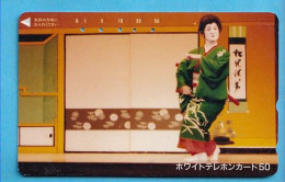 Japan Telefonkarte Japon Télécarte Phonecard -  Girl Frau Women Femme - Characters