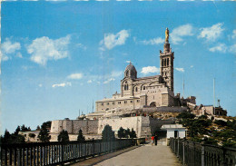 13 MARSEILLE  NOTRE DAME  - Notre-Dame De La Garde, Aufzug Und Marienfigur