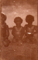 Photographie Anonyme Vintage Snapshot Raté Contrejour Artistique Enfant - Other & Unclassified