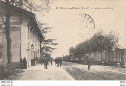 W10-82) VALENCE  D ' AGEN (TARN ET GARONNE)  INTERIEUR DE LA GARE - ( ANIMATION - 2 SCANS ) - Valence
