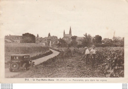 W25-49) LE PUY NOTRE DAME (MAINE ET LOIRE) PANORAMA , PRIS DANS LES VIGNES - ( ANIMEE - VOITURE - 2 SCANS )  - Autres & Non Classés