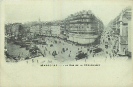 13 -  MARSEILLE -  LA RUE DE LA REPUBLIQUE - Canebière, Centre Ville