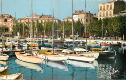 13 -  LA CIOTAT -  YACHTS DANS LE PORT - La Ciotat