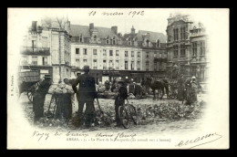 62 - ARRAS - LA PLACE DE LA VACQUERIE - Arras