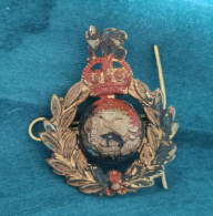 CAP BADGE ROYAL MARINES WW2 - 1939-45