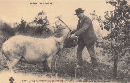 Scene Du Centre - Groupe Sympatique Cherchant La Truffe - La Bete Attendant Sa Recompense -   Reproduction Cecodi - Bauern