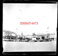 Place Et Statue équestre Dans Lyon (Rhône) - Plaque De Verre - Taille 78 X 78 Mlls - Glass Slides