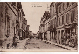Carte Postale Ancienne Coutras - La Rue Gambetta - Andere & Zonder Classificatie