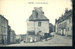 Vervins Vers 1910 - Rue Des Moulins - Vervins
