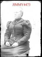 Portrait De Madame Marie Roy En 1905 - Plaque De Verre - Taille 63 X 88 Mlls - Glass Slides