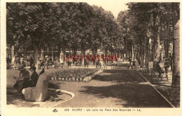 CPA VICHY - UN COIN DU PARC DES SOURCES - LL - Vichy