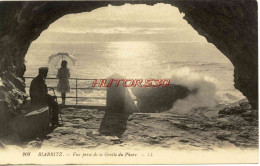 CPA BIARRITZ - VUE PRISE DE LA GROTTE DU PHARE - LL - Biarritz