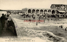 CPA CAPBRETON SUR MER - (LANDES) - LES VAGUES DEVANT L'ETABLISSEMENT DES BAINS - Capbreton