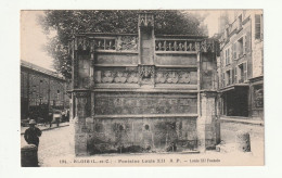 41 . Blois . Fontaine Louis XII . 1942 - Blois