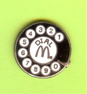 Pin's Mac Do McDonald's Cadran D'Un Téléphone - 4A04 - McDonald's