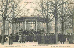 51 - Chalons Sur Marne - Le Kiosque Dans Le Fard Un Jour De Musique - Animée - CPA - Voir Scans Recto-Verso - Châlons-sur-Marne